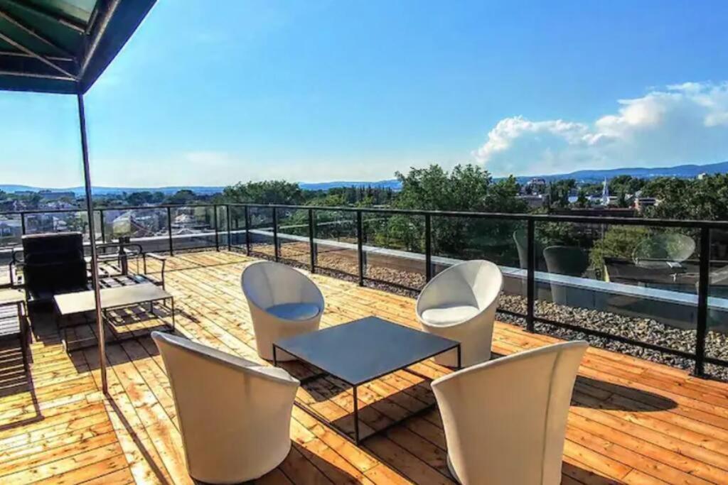 Good Vibes Only -Modern And Spacious 2 Bedroom Condo 4 Beds Free Parking, Gym ケベックシティ エクステリア 写真